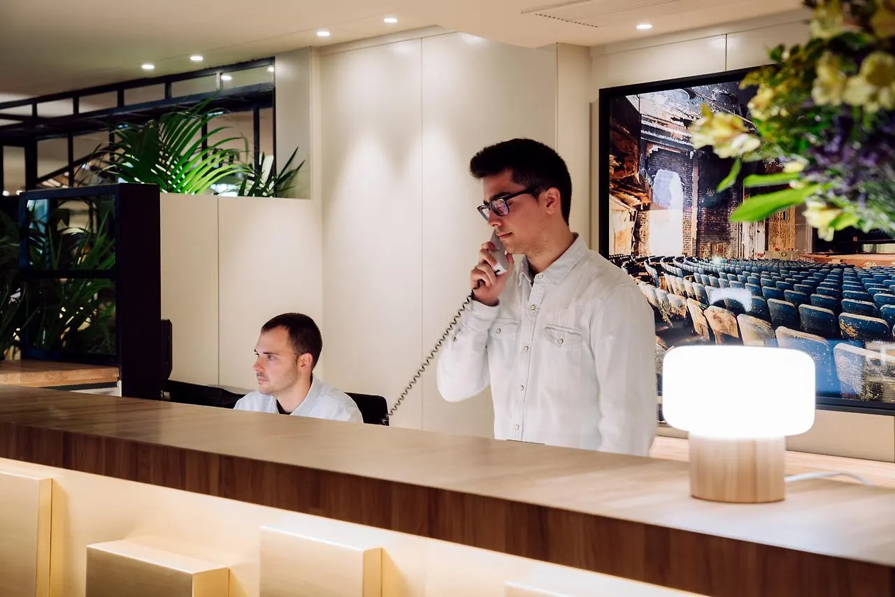 Chic & Basic Velvet Hotel Barcelona