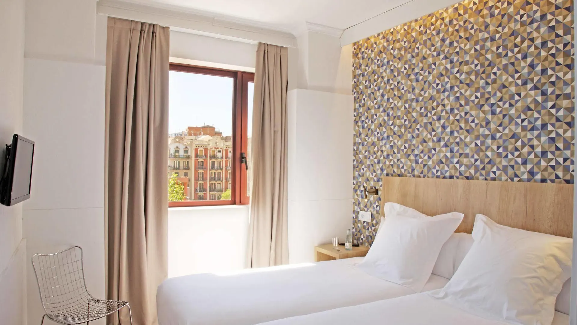 Chic & Basic Velvet Hotel Barcelona