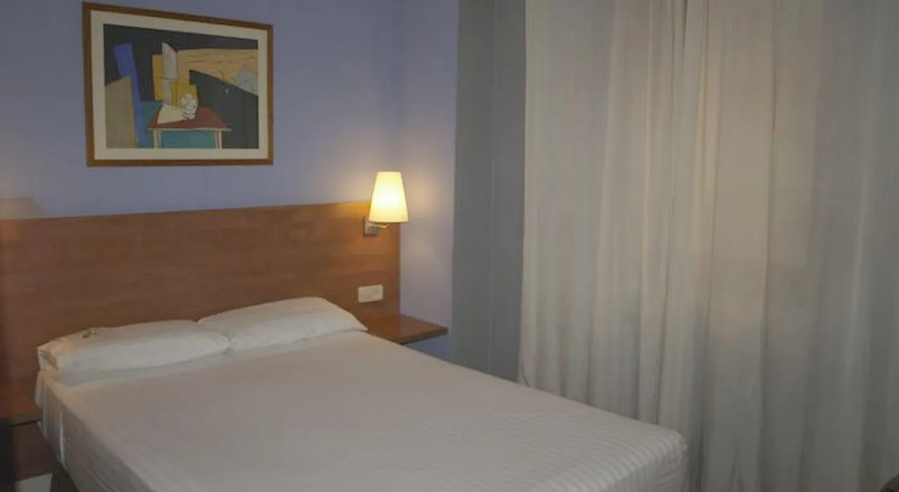 Chic & Basic Velvet Hotel Barcelona