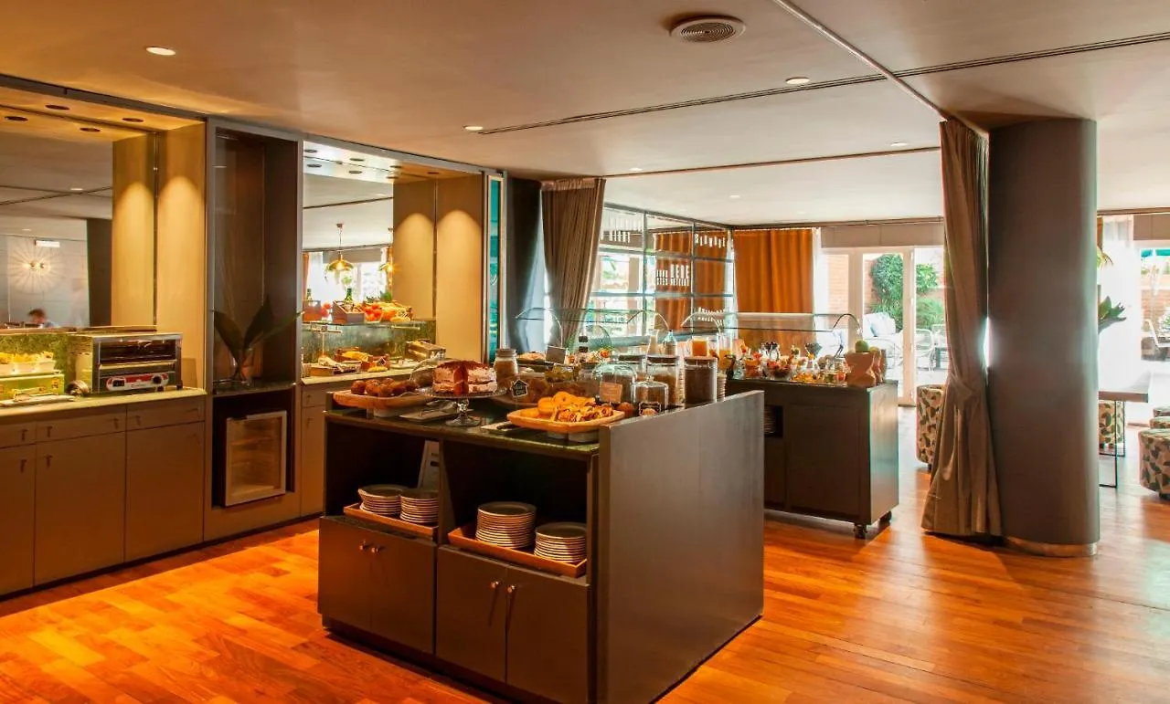 ***  Chic & Basic Velvet Hotel Barcelona Spain