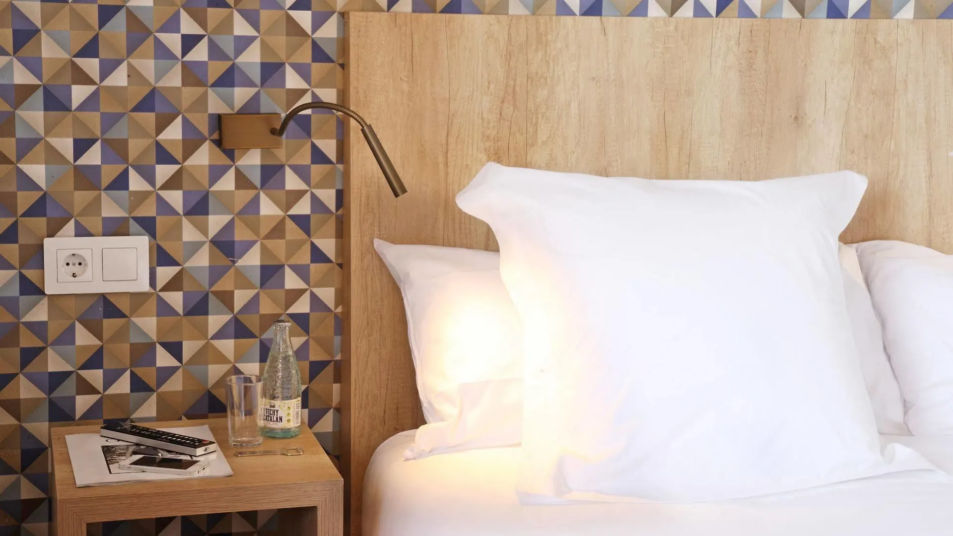 Chic & Basic Velvet Hotel Barcelona 3*,